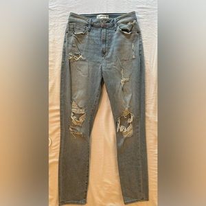 EUC ABERCROMBIE AND FITCH JEANS